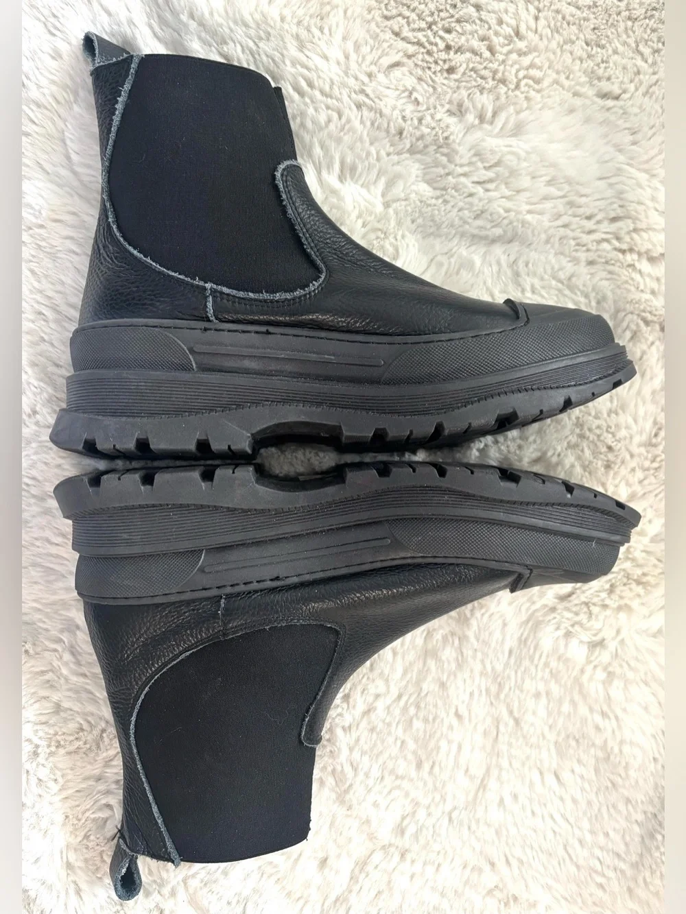 NWOB Intentionally Blank Court Chelsea Boots  Size: Men’s 7-7.5 or Women’s 9-9.5